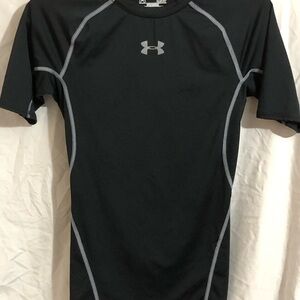Under Armour Men's Black compression Shirt